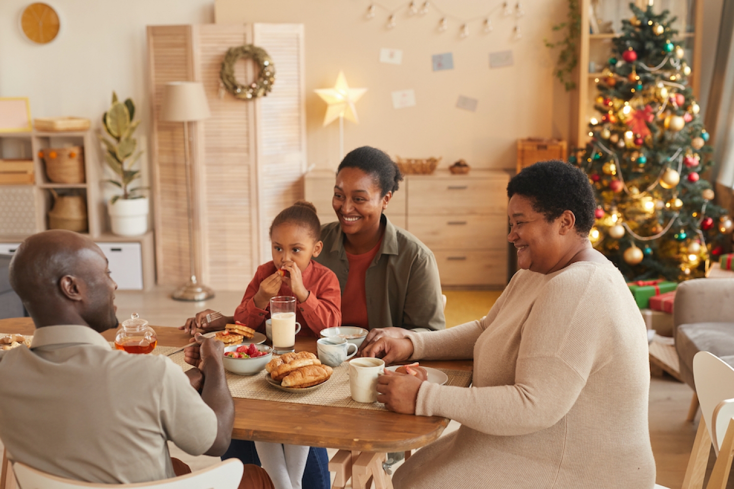 black family dinner over the holidays