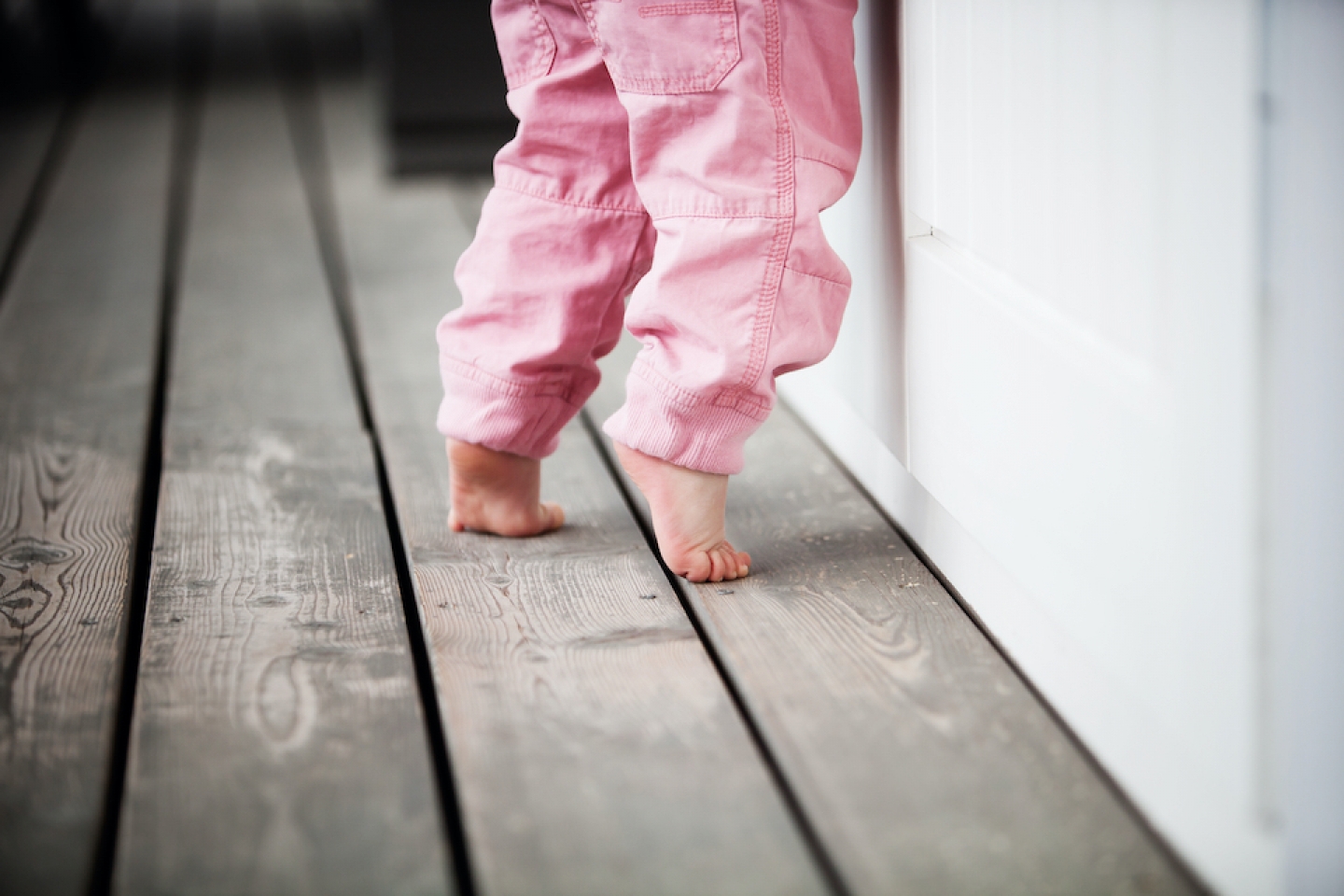 daughter toe walking