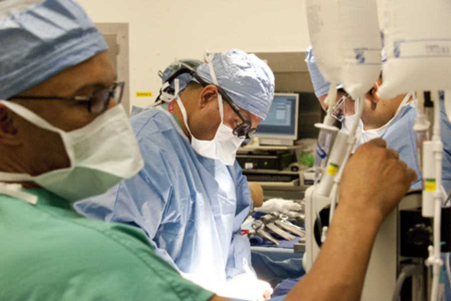 Dr. Kapur Performing a Kidney Transplant