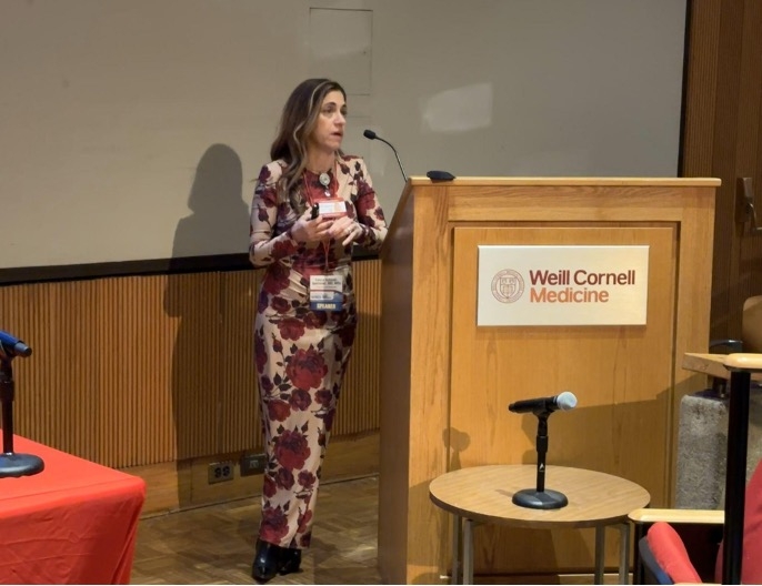 Dr. Felice Schnoll-Sussman gives a presentation at CCGI.